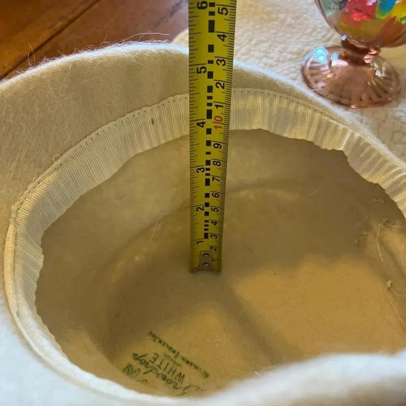 Neumann Englander Snowdrop Women’s Vintage White Hat  from the 1960s.‎ - Picture 8 of 9